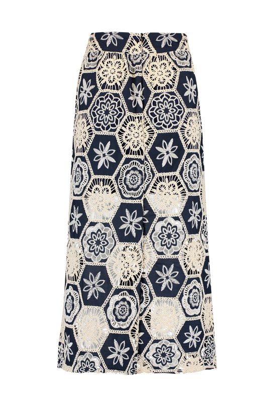 Saia Stella Marinho e Off White