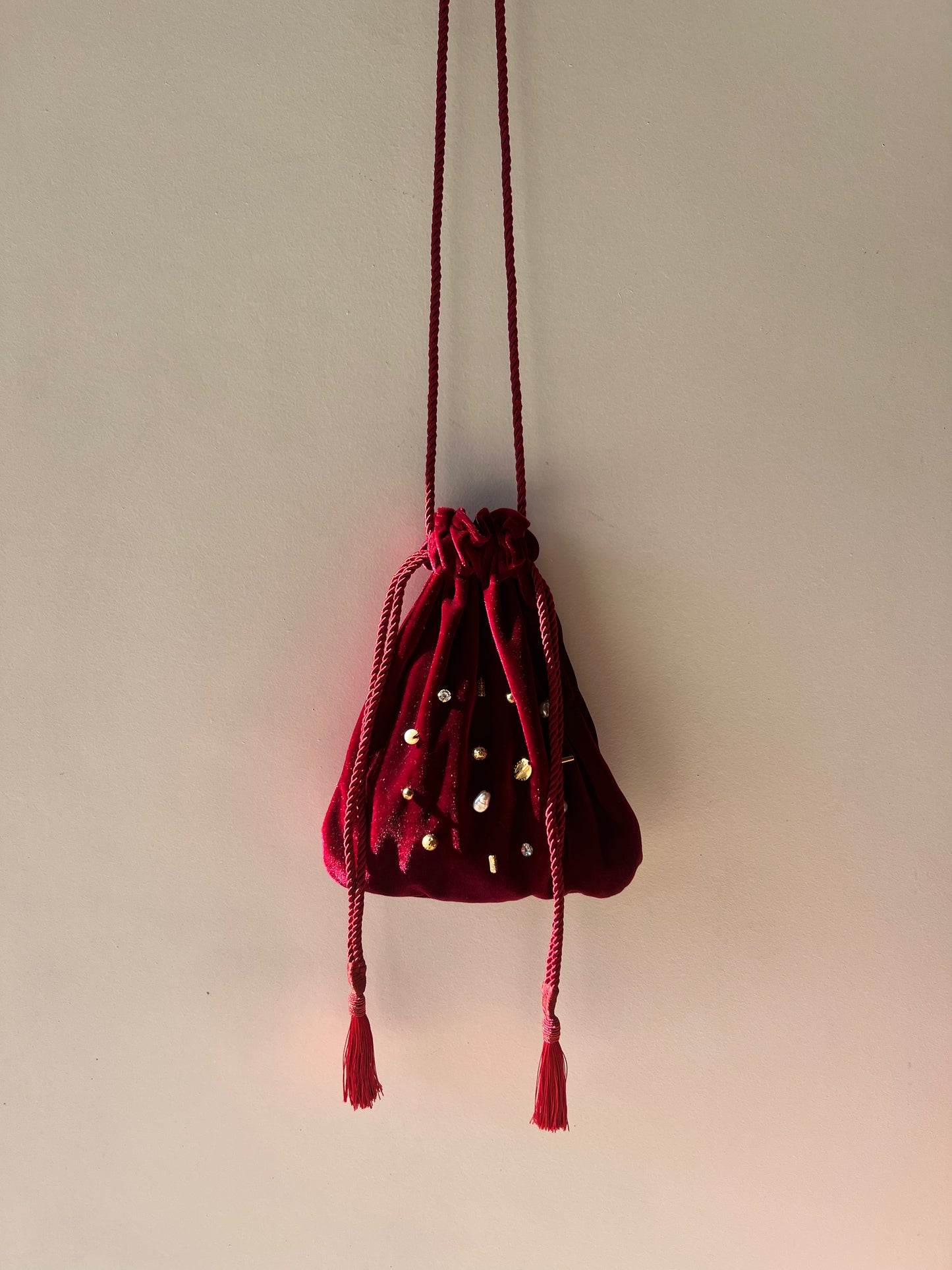 Bolsa Gabriela Vinho Bordado