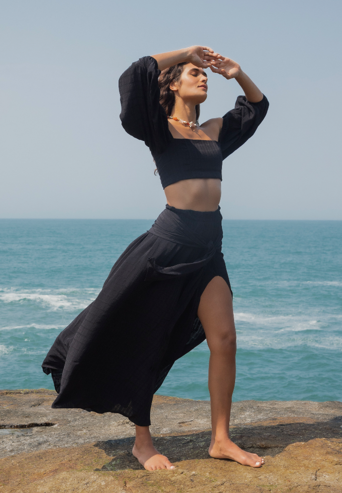 Saia Dalias Preto